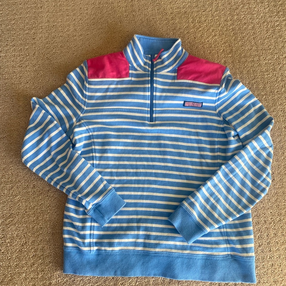 Vineyard Vines pull over sweatshirt
